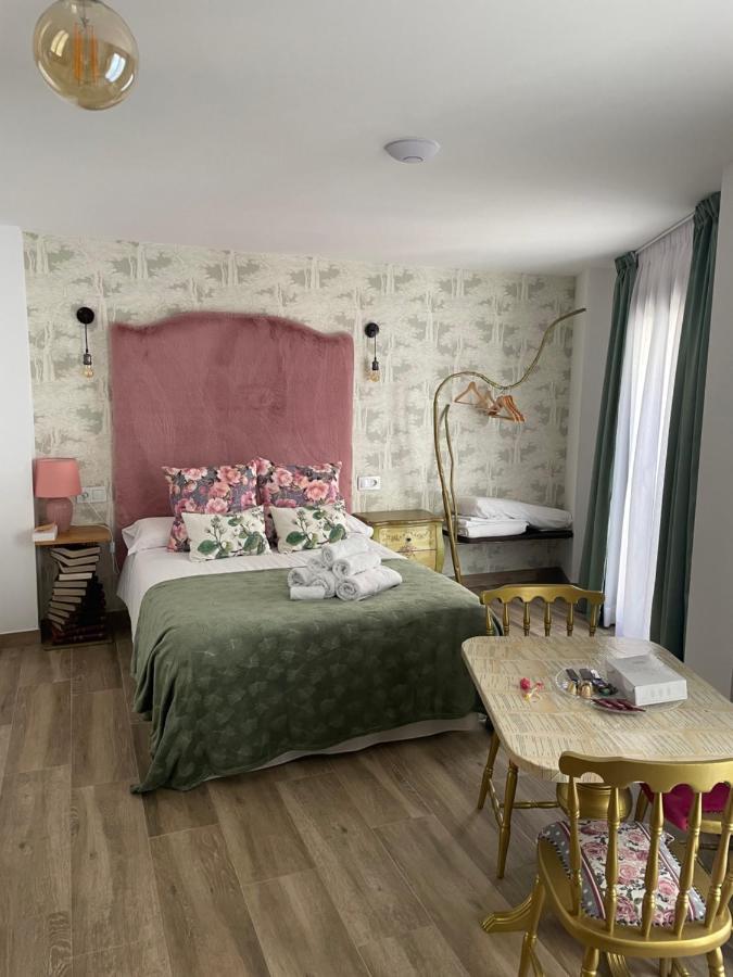 Ateneo Cuenca Suites Con Cocina En El Casco Historico Eksteriør billede