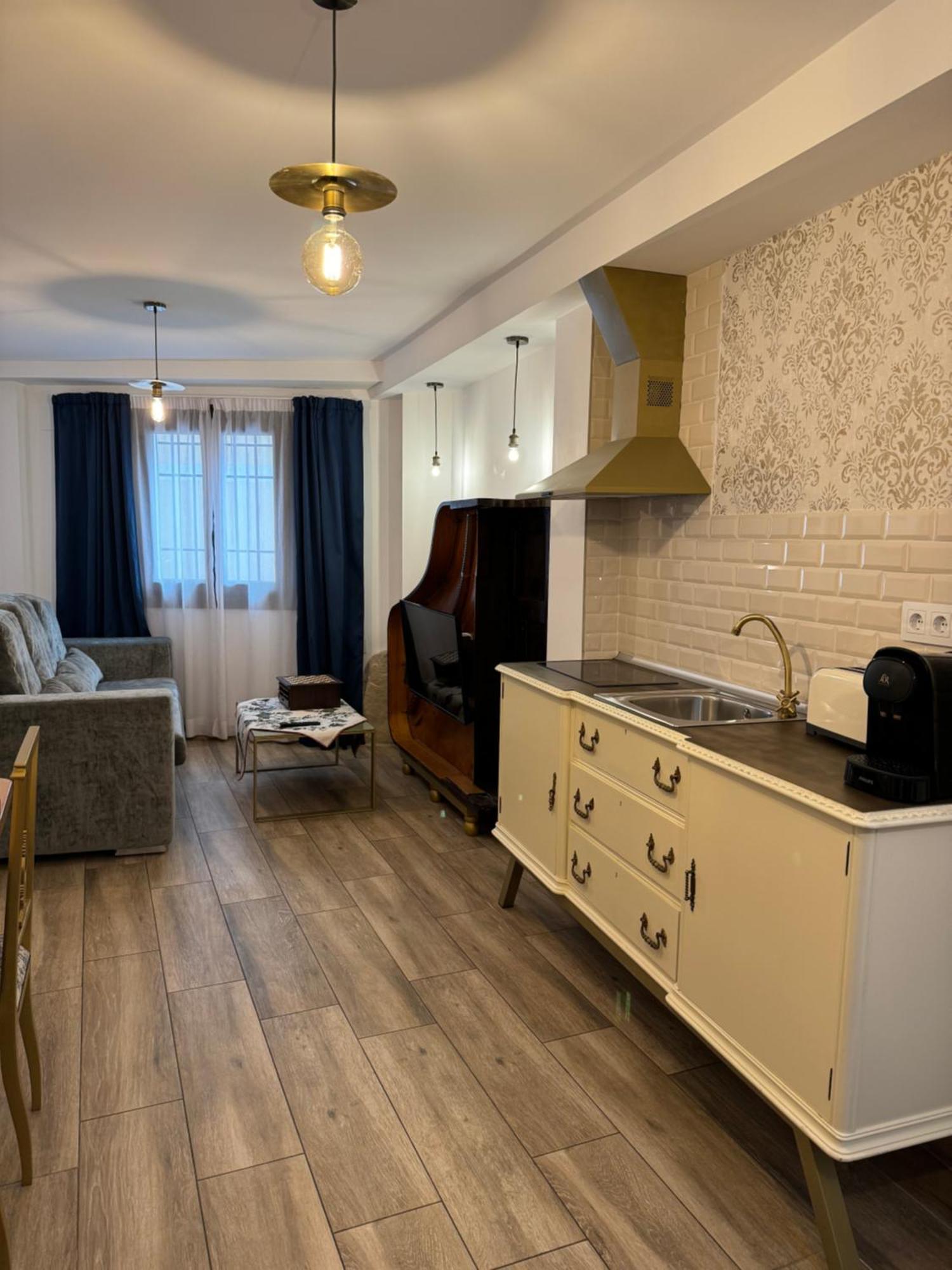 Ateneo Cuenca Suites Con Cocina En El Casco Historico Eksteriør billede
